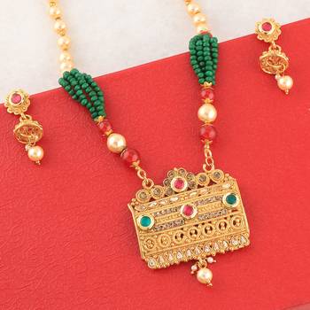 Party Wear Gold Plated Pearl Mala Pandent Set For Women Girl 3