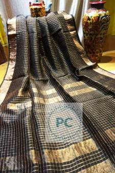 Black Woven Linen Handloom Saree With Blouses