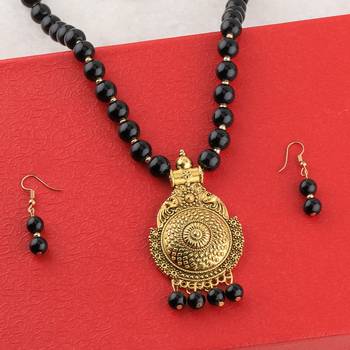 Party Wear Designer Gold Oxidised Pendant Black Pearl Mala Set For Women Girl 3