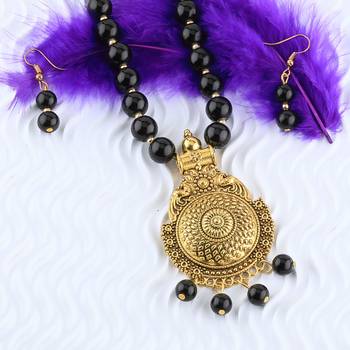 Party Wear Designer Gold Oxidised Pendant Black Pearl Mala Set For Women Girl 4
