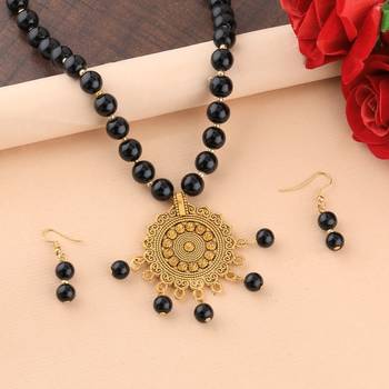 Delicate  Gold Oxidised Pendant Black Pearl Mala Set For Women Girl 1