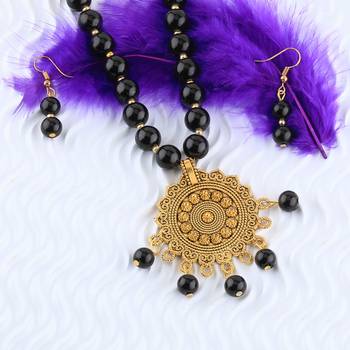 Delicate  Gold Oxidised Pendant Black Pearl Mala Set For Women Girl 4