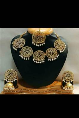 Gold necklaces 1