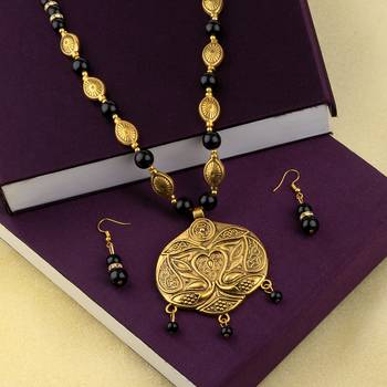 Attractive Adjustable Charm  Gold Oxidised Pendant Black Pearl Mala Set For Women Girl 3