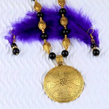 Stylish Adjustable Gold Oxidised Round Pendant Black Pearl Mala Set For Women Girl 4