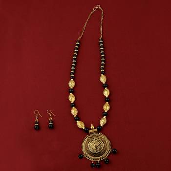 Adjustable Designer Gold Oxidised Round Pendant Black Pearl Mala Set For Women Girl 1