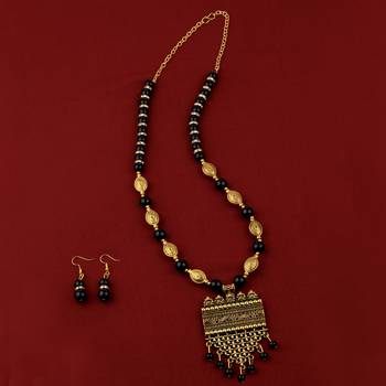 Designer Adjustable Fancy Look Gold Oxidised Pendant Black Pearl Mala Set For Women Girl 1