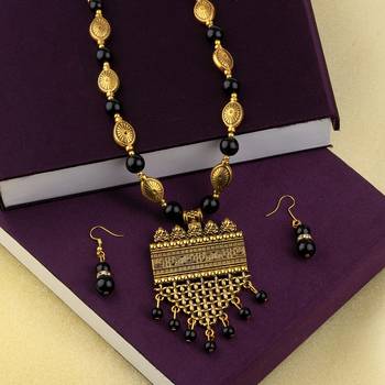 Designer Adjustable Fancy Look Gold Oxidised Pendant Black Pearl Mala Set For Women Girl 3