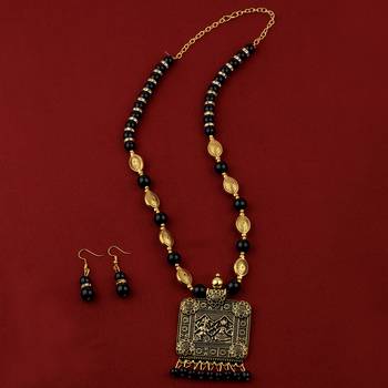 Adjustable Gold Oxidised Square Pendant Black Pearl Mala Set For Women Girl 1