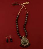 Delicate  Adjustable Gold Oxidised Pendant Black Pearl Mala Set For Women Girl