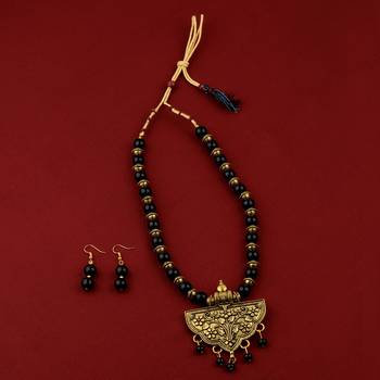 Traditional Adjustable Gold Oxidised Designer Pendant Black Pearl Mala Set For Women Girl 1