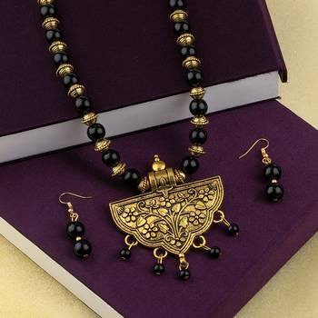 Traditional Adjustable Gold Oxidised Designer Pendant Black Pearl Mala Set For Women Girl 3