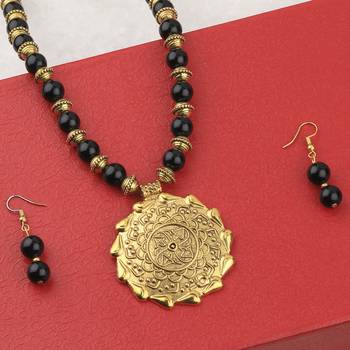 Designer Different Adjustable Gold Oxidised Pendant Black Pearl Mala Set For Women Girl 2