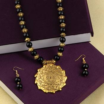 Designer Different Adjustable Gold Oxidised Pendant Black Pearl Mala Set For Women Girl 3