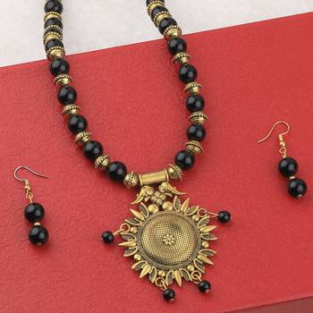 Elegant Adjustable Gold Oxidised Pendant Black Pearl Mala Set For Women Girl 2