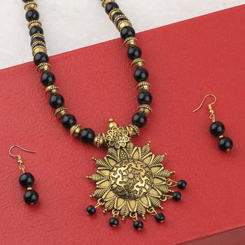 Designer Adjustable Gold Oxidised Pendant Black Pearl Mala Set For Women Girl 2