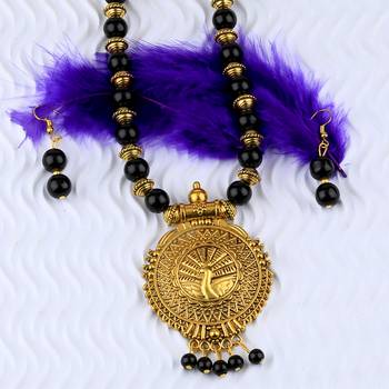 Party Wear Adjustable Designer Gold Oxidised Pendant Black Pearl mala set for Women girl 4