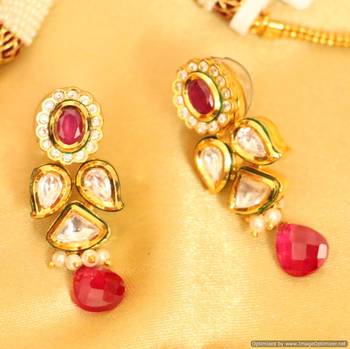 Beautiful Kundan Meenakari Ruby Elegant Chik Pendant Set 2