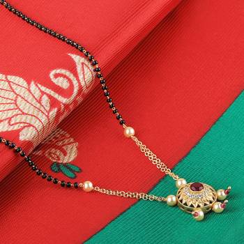 Elegant Round Shape Pandent Designer Mangalsutra For Women 2