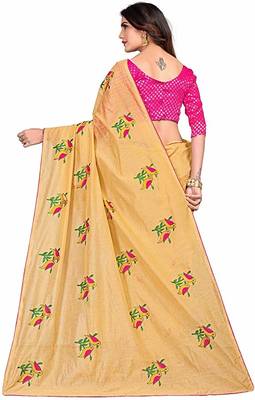 Cream printed cotton saree with blouse 3
