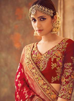 Green Embroidered Silk Semi Stitched Lehenga 4
