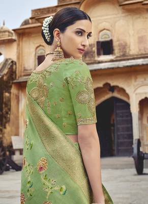 light green woven silk blend saree with blouse 2
