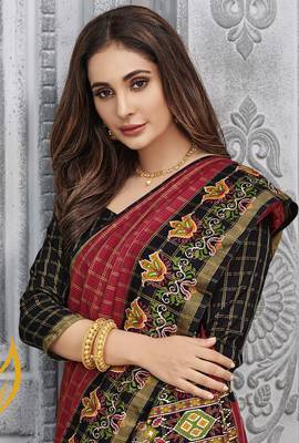  maroon woven silk saree with blouse 2