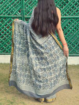 Grey Printed Cotton Saree With Blouse 3