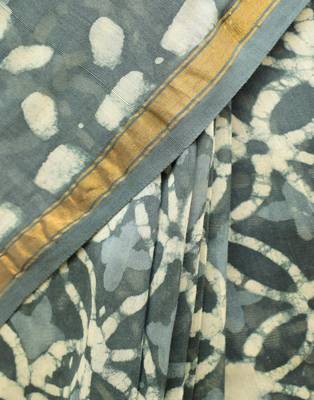 Grey Printed Chanderi Silk Saree With Blouse 4
