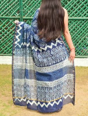 Indigo Printed Chanderi Silk Saree With Blouse 3