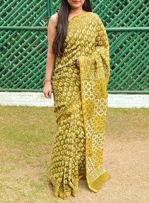 Green Printed Chanderi Silk Saree With Blouse 1