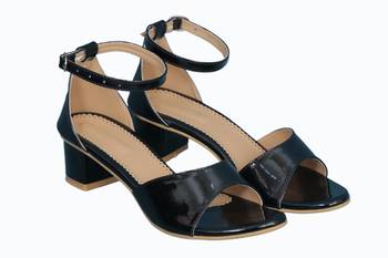 women and girls comfort heel boot  1