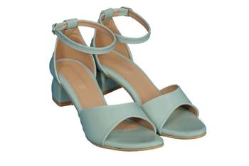 women and girls comfort heel boot  1