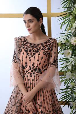Peach Thread Embroidery Net Salwar 3