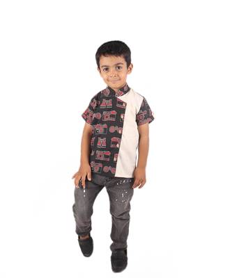 Black Camera printed cotton boys-shirt 1