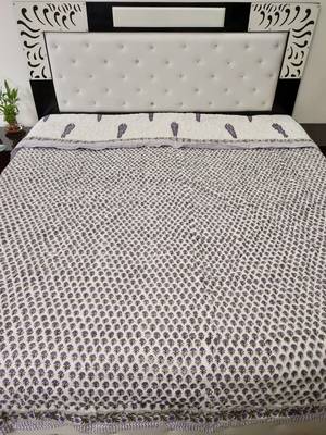 white cotton Handcrafted Jaipuri Razai (Quilt) 3
