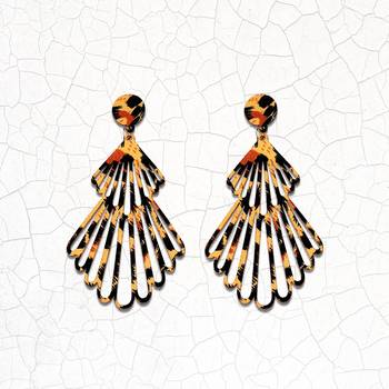 Attractive Handmade Wooden Light Weight Dangle Earrings For Girls And Women. 1