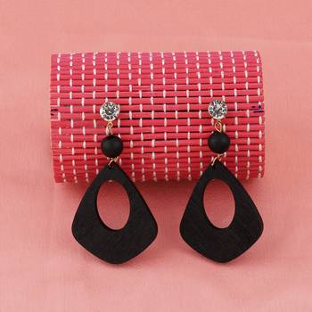 Stylish Dangler Diamond Wooden Earrings  Light Weight For Girls And Women 3