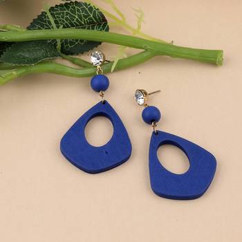 Elegant Dangler Diamond Wooden Earrings For Girls And Women 2