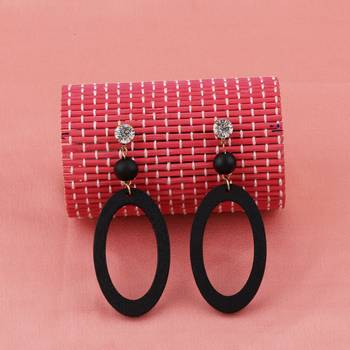 Charm Stylish  Diamond Wooden Earrings Light Weight For Girls And Women. 3