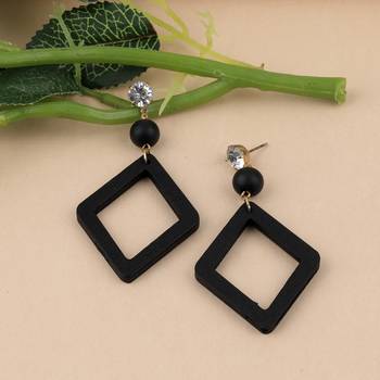 Beautiful  Diamond Wooden Earring For Perfect And Different Look For Women Girl 2