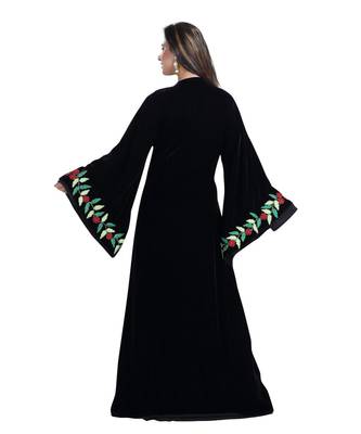 Black Georgette Embroidered Zari Work Islamic Kaftan 4