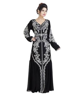 Black Georgette Embroidered Zari Work Islamic Kaftan 4