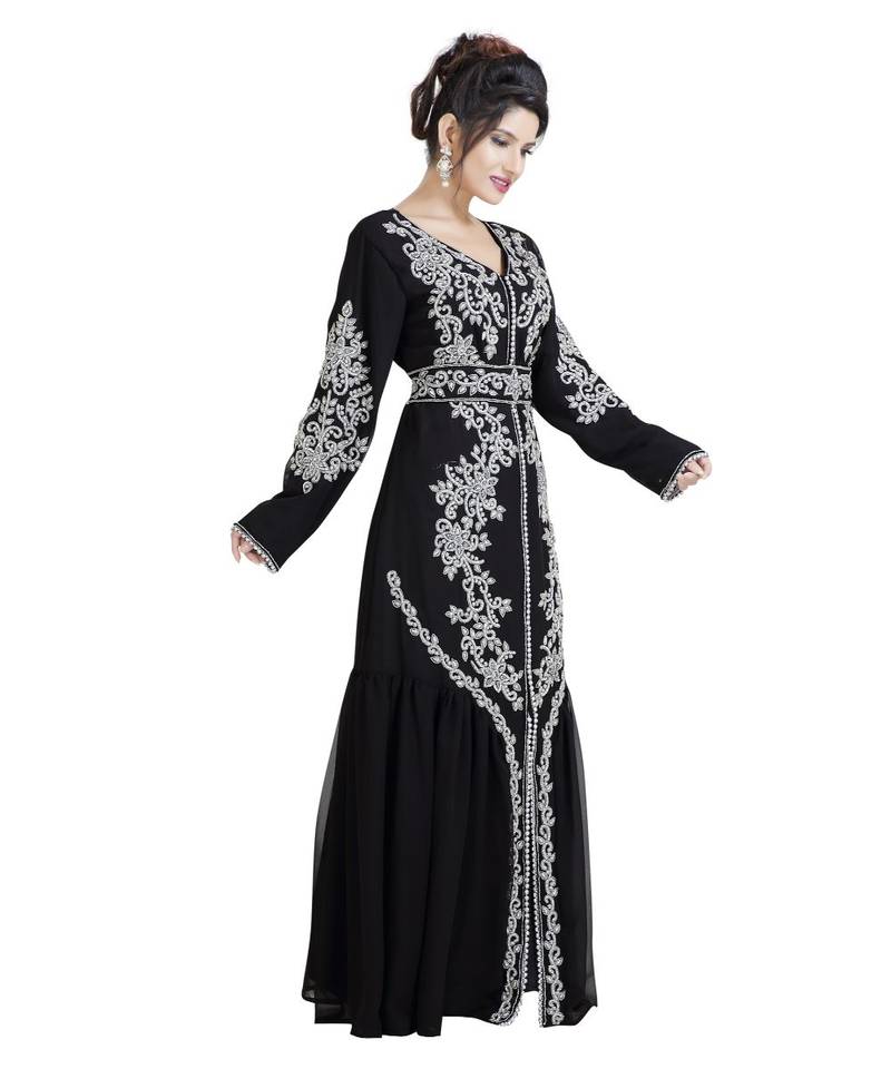 Black Georgette Embroidered Zari Work Islamic Kaftan
