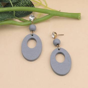 Handmade Stylish Wooden Light Weight Earrings For Girls And Women. 2