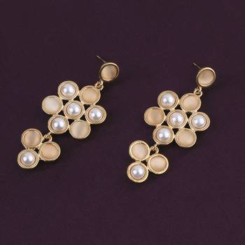 Fashion Delicated Patry Wear Pearl Earring For Women Girl 2