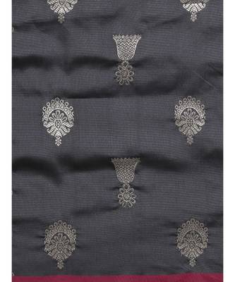 Grey printed Silk blend saree with blouse 4