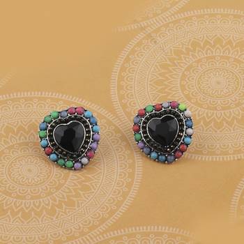 Stylish Heart Shape Diamond Stud Earring For Women Girl 2