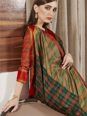 Green woven silk saree with blouse 2