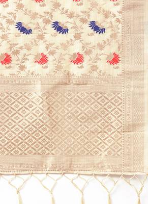 Women Cream Color Woven Banarasi Dupatta 2